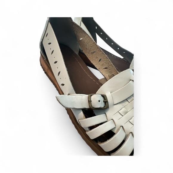 Vtg 90s Ladies White Leather Huaraches Sandal Flat Slip Ons Made In Brazil Sz 7 - Picture 4 of 8